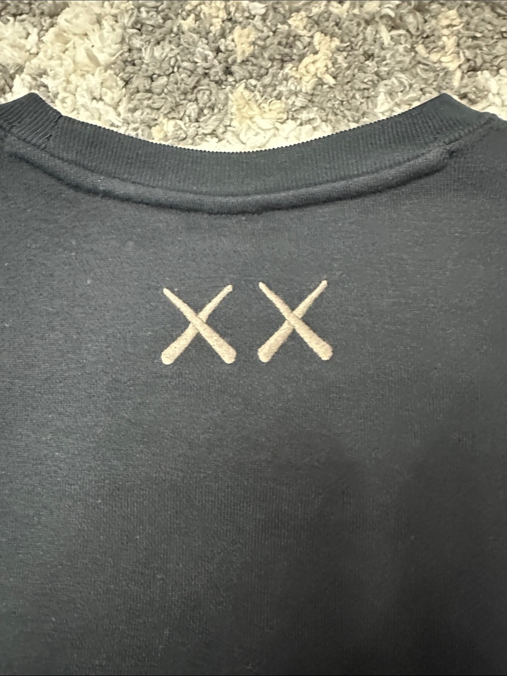 Uniqlo Black KAWS Companion Graphic Crewneck Sweater Kid’s sz. 7-8 - Picture 5 of 7
